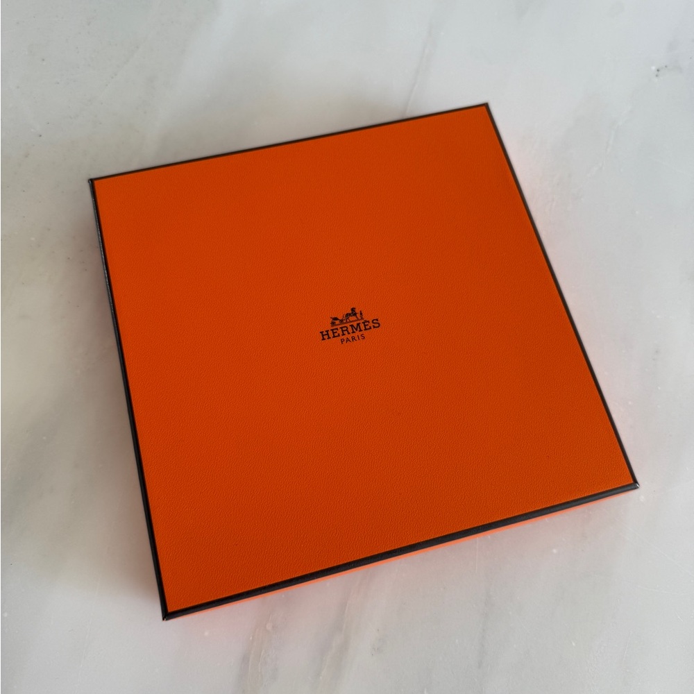 Orange Hermes Box